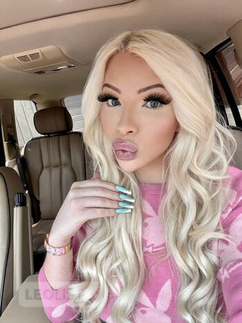 Full leaked Glamouroustsdoll private onlyfans photo