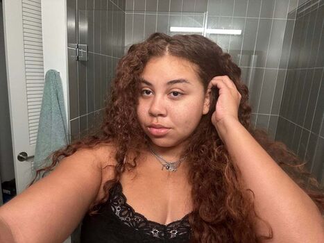 Full leaked Gldnbby private onlyfans photo