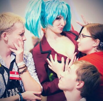 Full leaked Gliese  page private onlyfans photo