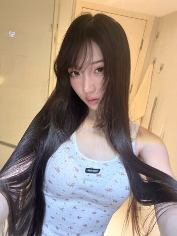 Full leaked Glihttr private photo