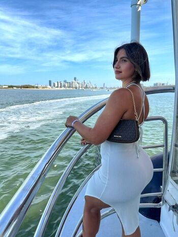 Full leaked Gloria bernardi private photo