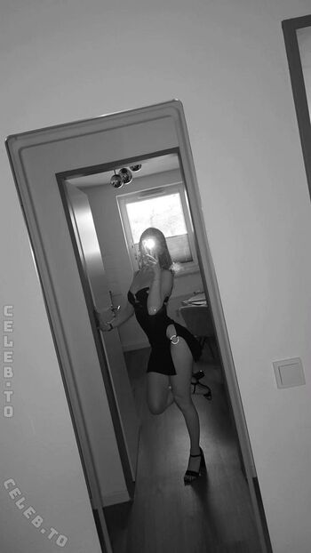 Full leaked Goddess norina private photo