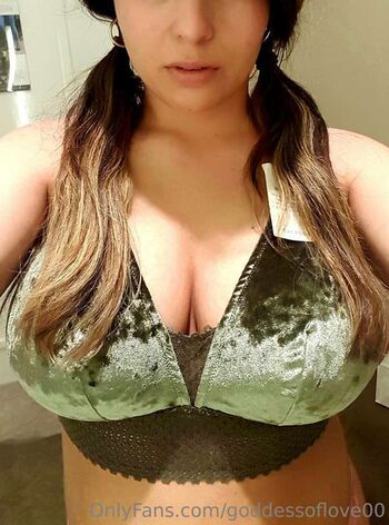 Full leaked Goddessoflove private photo