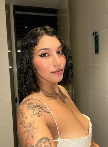 Full leaked Gogopixi private photo