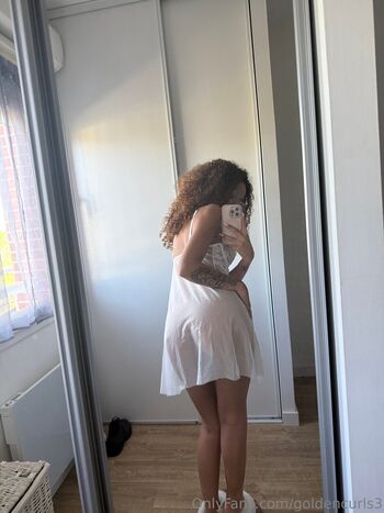Full leaked Goldencurls private photo