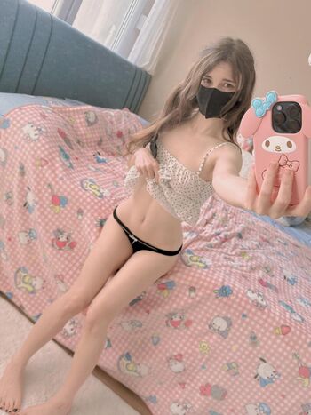 Full leaked Goldenpupu private onlyfans photo