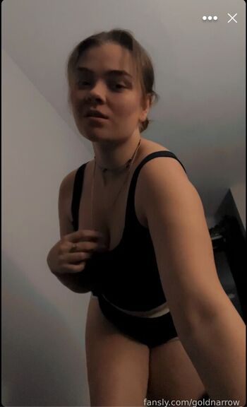 Full leaked Goldnarrow page private onlyfans photo