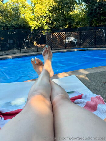 Gorgeouslongtoes