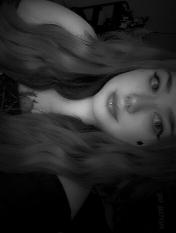 Full leaked Gothxparadoxxx private photo