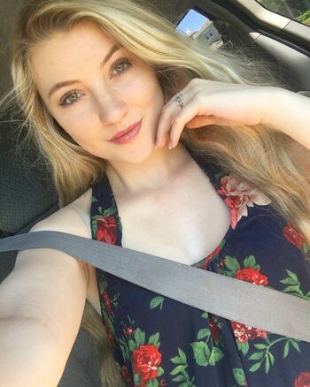 Full leaked Grace carlson private photo