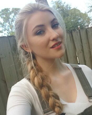 Full leaked Grace carlson private photo