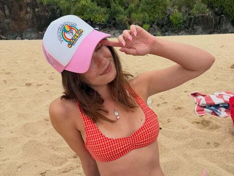 Full leaked Grace kaufman private photo