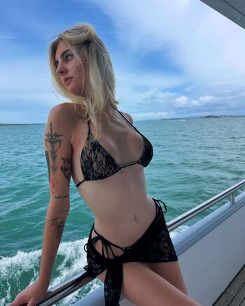 Full leaked Gracelyra private photo