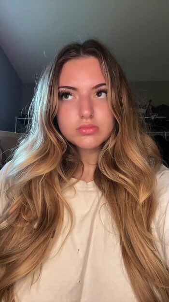 Full leaked Gracenunez page private photo