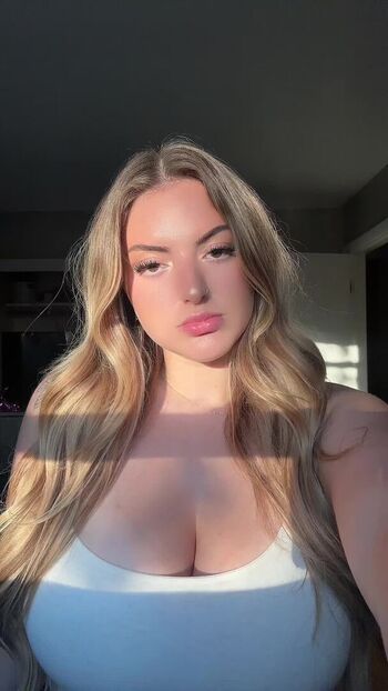 Full leaked Gracenunez page private photo