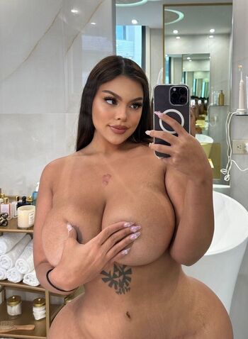 Full leaked Graci ebon private photo
