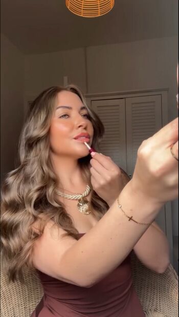 Full leaked Gracie lewis private photo