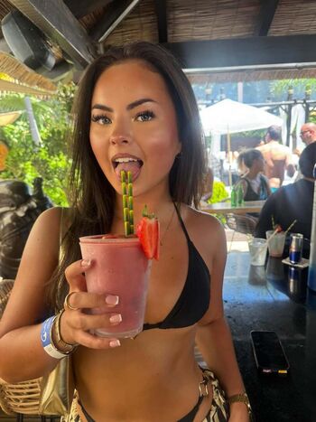 Full leaked Gracie mcdonald page private onlyfans photo