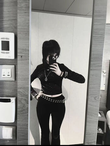Full leaked Graveyardbaby private photo