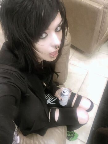 Full leaked Graveyardbaby private photo