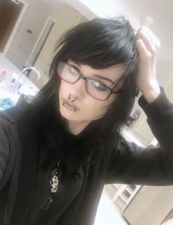 Full leaked Graveyardbaby private photo