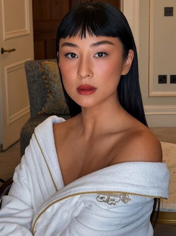 Full leaked Greta lee private photo