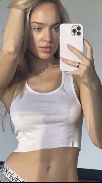 Full leaked Greta rolli private photo