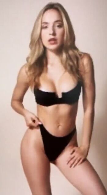 Full leaked Greta rolli private photo