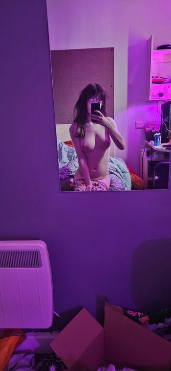 Full leaked Gundamdoll private onlyfans photo