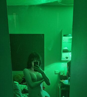 Full leaked Gundamdoll private onlyfans photo