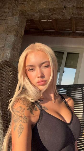 Full leaked Gwendolynceline  page private onlyfans photo
