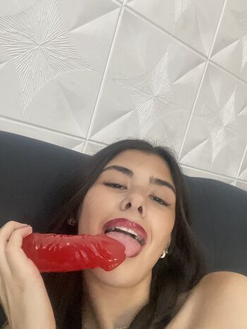 Full leaked Gweniiee private photo