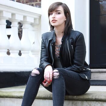 Full leaked Gwenn private photo