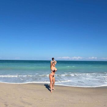 Full leaked Gwenny  page private onlyfans photo