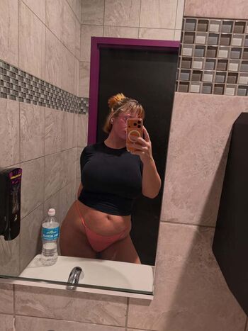 Full leaked Gwy ther page private onlyfans photo