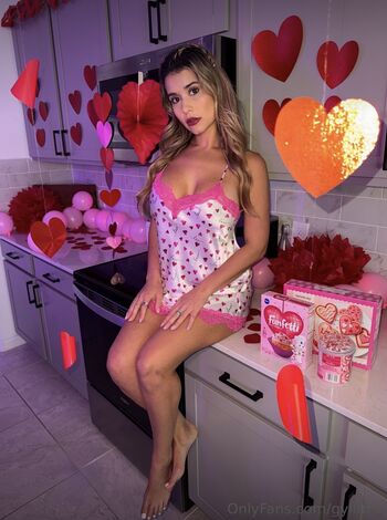 Full leaked Gylliansklar page private onlyfans photo