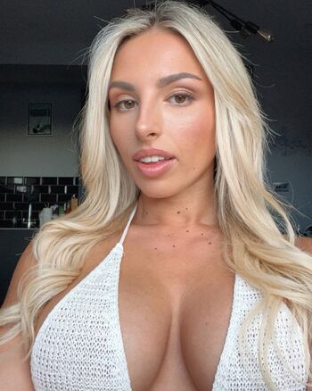Full leaked Gym barbie private photo