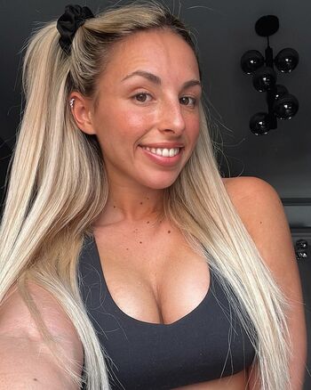 Full leaked Gym barbie private photo