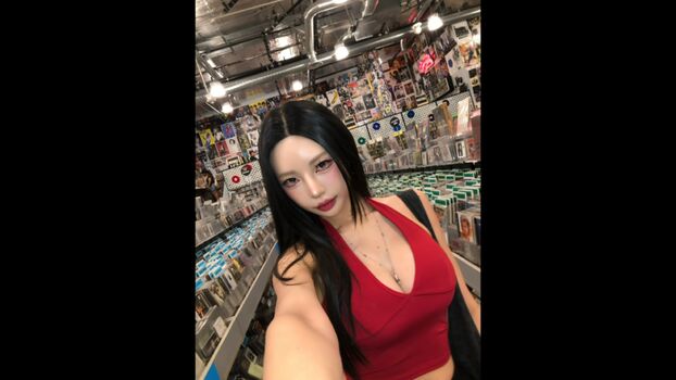 Full leaked H rvn private photo