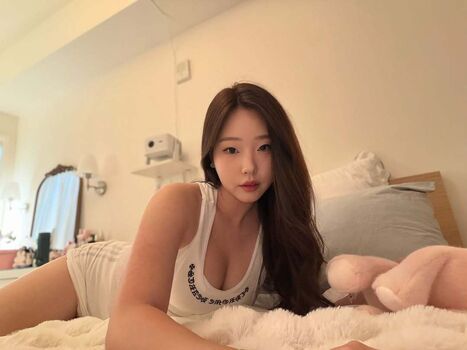 Full leaked H yojeong private photo