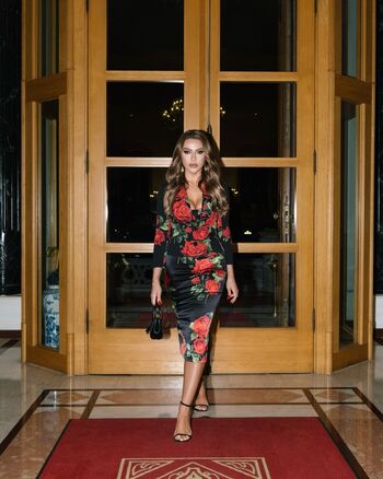 Full leaked Hadise private photo