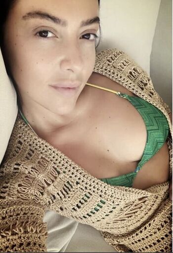 Full leaked Hadise private photo