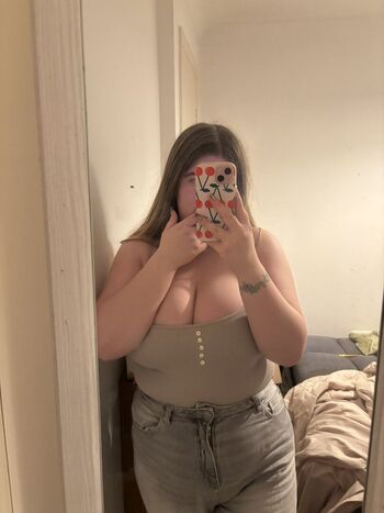 Full leaked Hadleymae private onlyfans photo