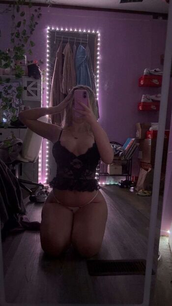 Full leaked Hadly t private photo