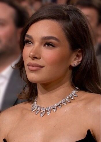 Full leaked Hailee steinfeld private photo
