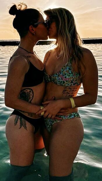 Full leaked Haileeandkendra private photo
