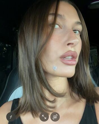 Full leaked Hailey baldwin bieber private onlyfans photo