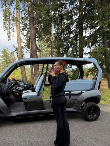 Full leaked Hailey baldwin bieber private photo