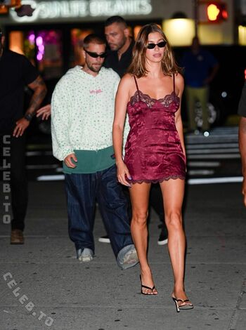Full leaked Hailey bieber private photo