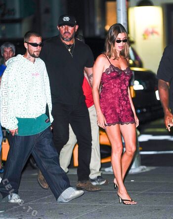 Full leaked Hailey bieber private photo